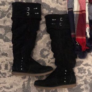 Bear Traps Black Suede Boots